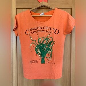 Liberty Organics ICONIC Common Ground Country Fair tee 🌱🧄🌱 Garlic Scapes!